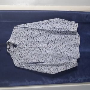 CLUB ROOM - 98% Cotton/2% elastane  Shirt. (Medium 15-15.5 Neck/32-33 Sleeves)